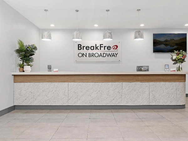 Breakfree on Broadway Sydney image 6